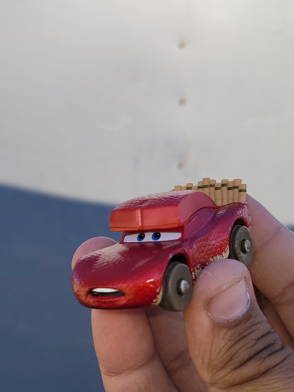 Takara Tomy Tomica Disney Pixar Cars C-14 Lightning McQueen Cave Type Toy Car